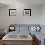 Na Mysliwskiej *